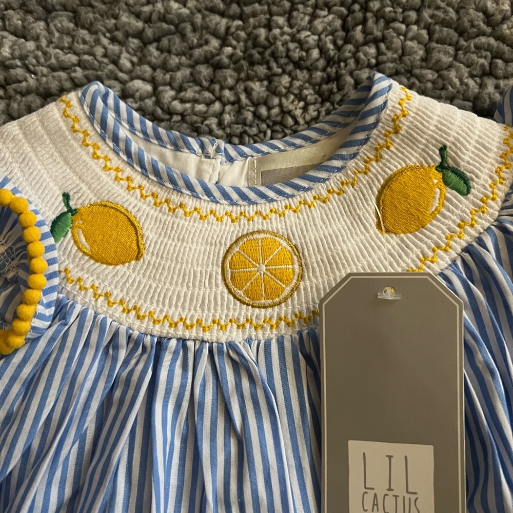 Lil Cactus NWT Lemon Smocked dress. 6-12M 🍋🍋🍋🍋